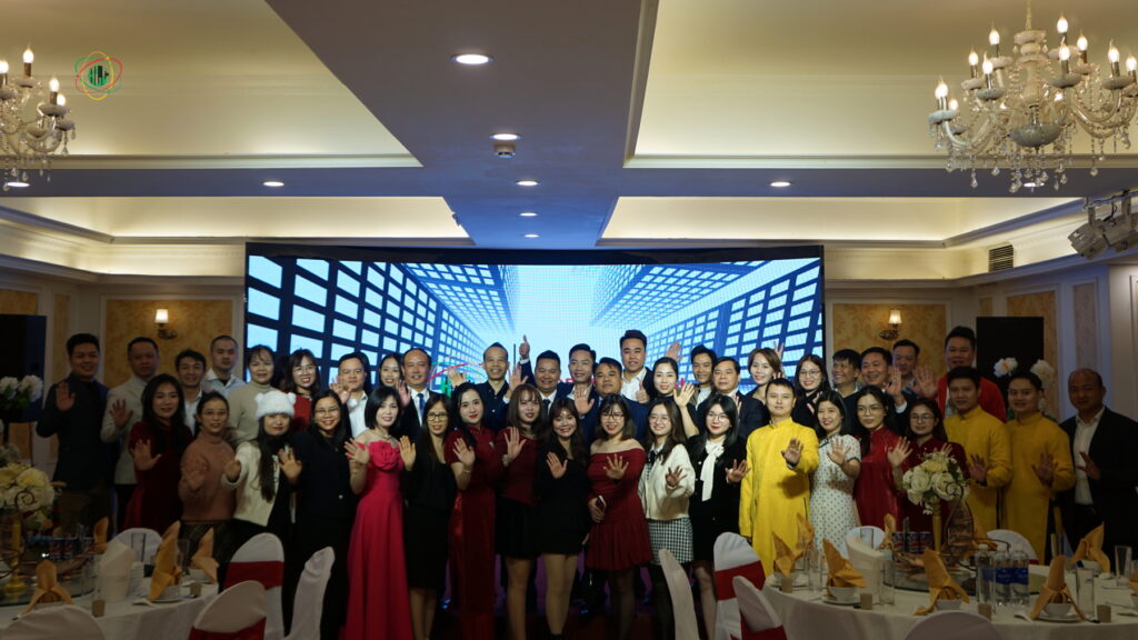 Professional team of Hop Luc Global contributes to labor export success in Europe