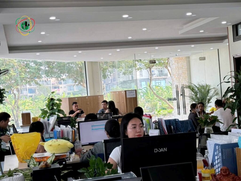 Hop Luc Global consulting European labor partners
