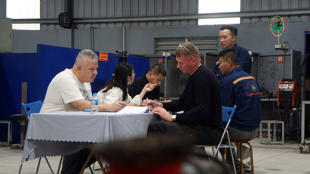 pipe fitter recruitment Vietnam – Hop Luc Global on-site support