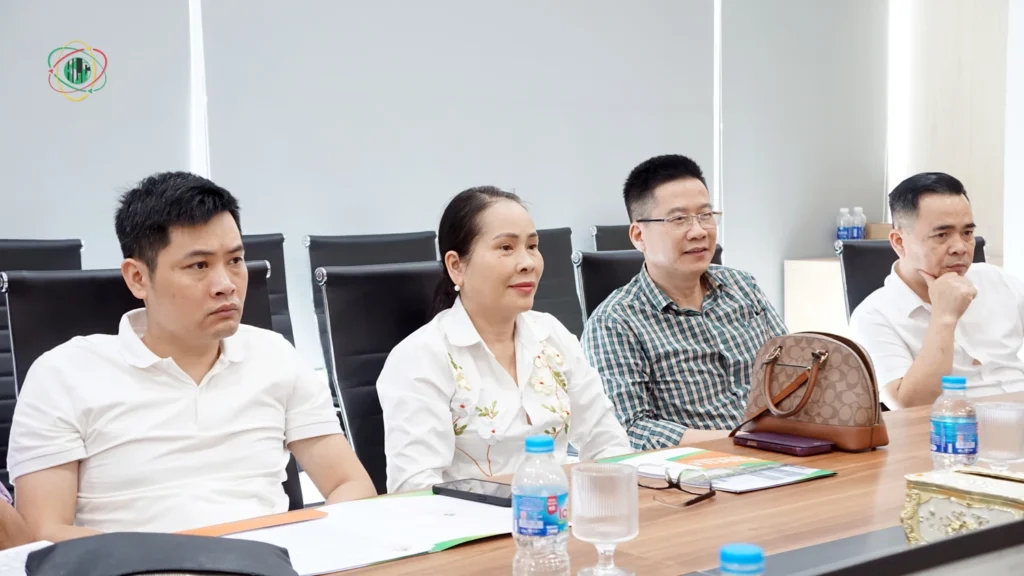 manpower supply partner discussing offshore staffing Vietnam